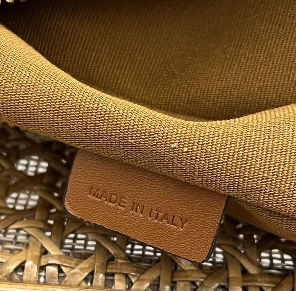 dae1fde9180d8a721d1453e38480e27b_1733385609_7853.jpg