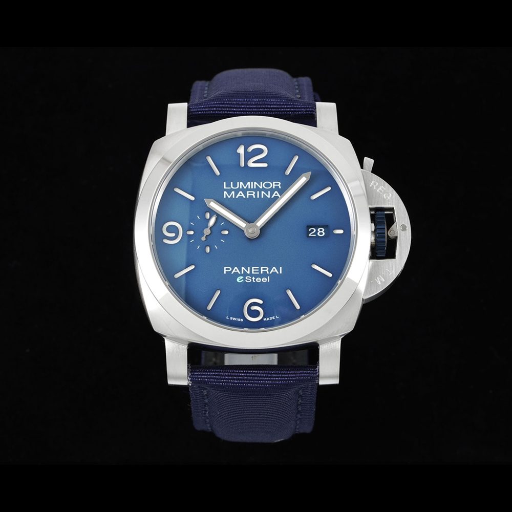파네라이 루미노르 마린 데이트 블루 다이얼 44mm PAM01157