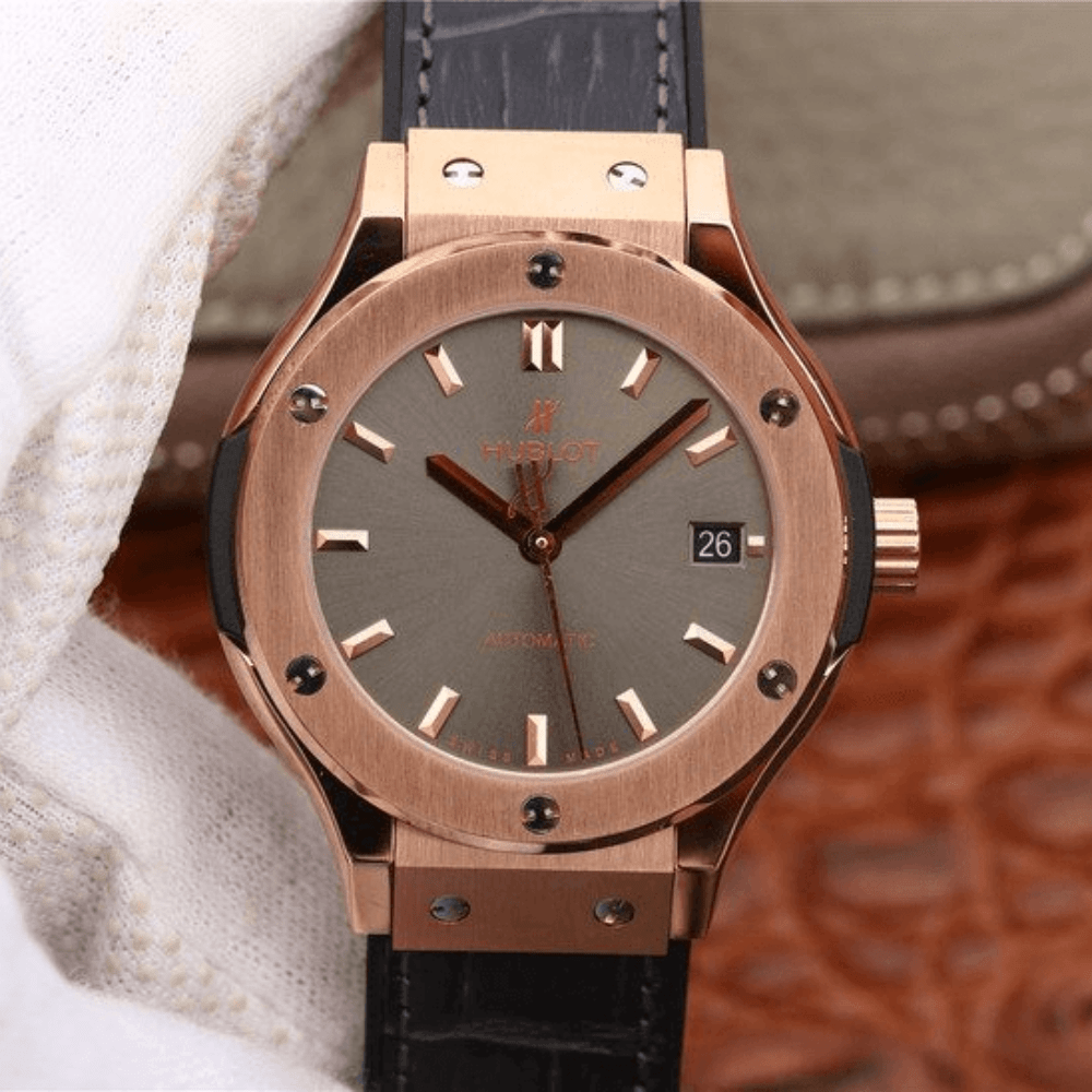 위블로 클래식 퓨전 킹 골드 레이싱 그레이 다이얼 러버 스트랩 42mm 542.OX.7081.LR