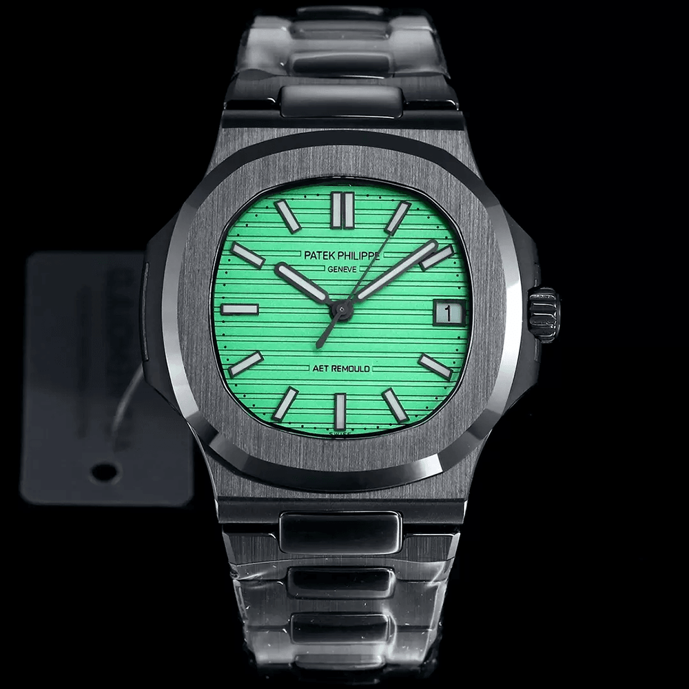 파텍필립 노틸러스 레인보우 다이얼 커스텀 블랙 세라믹 40mm 5711