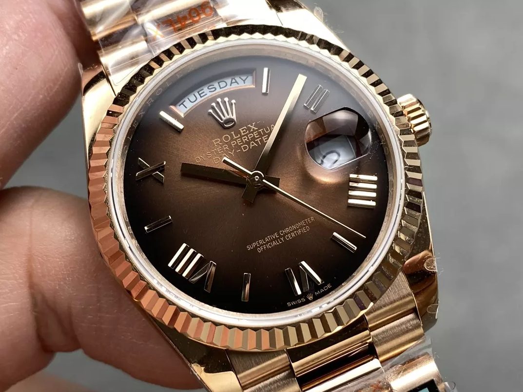 v5 롤렉스 데이데이트 브라운 로만 다이얼 로즈골드 금통 36mm 128235