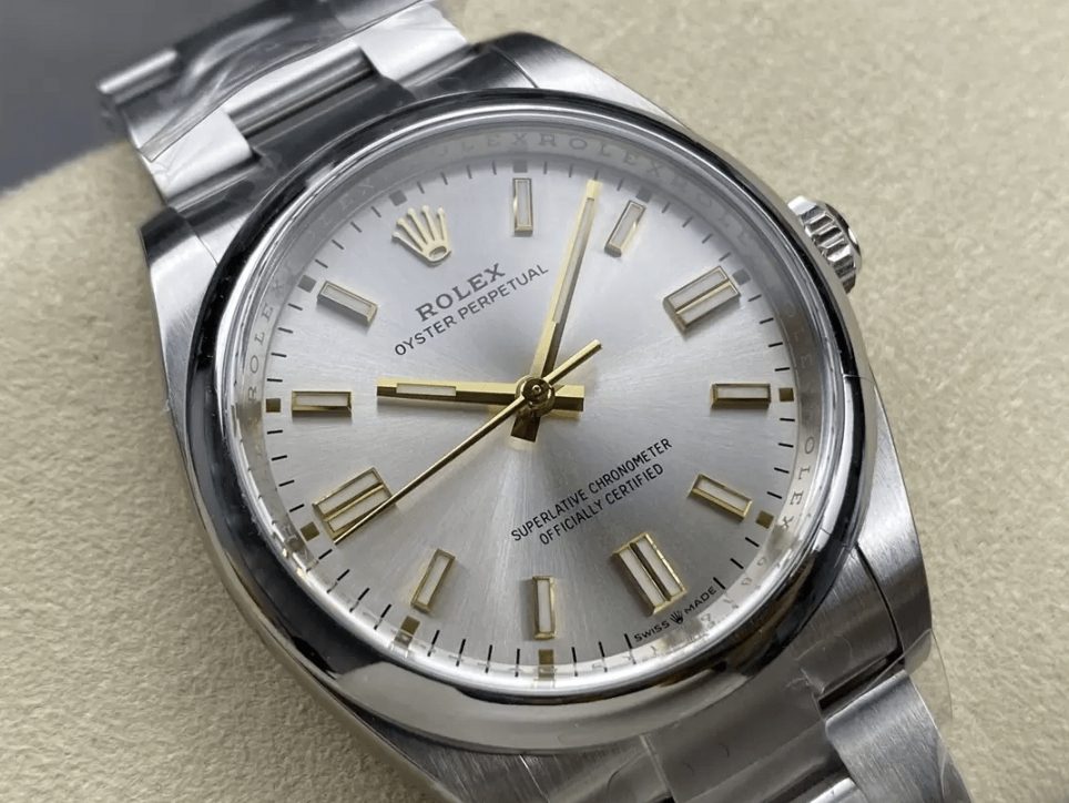 롤렉스 오이스터 퍼페츄얼 실버 다이얼 바인덱스 SS 브레이슬릿 36mm 126000