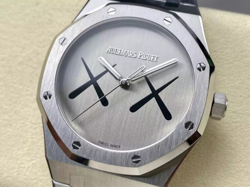 오데마피게 로얄오크 카우스 XX 실버 다이얼 스틸 SS 브레이슬릿 41mm 15500